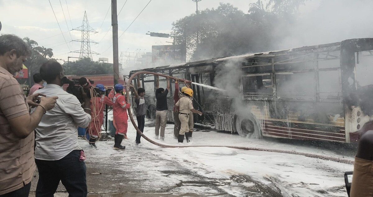 APSRTC Bus Destroyed by Fire in Visakhapatnam, No Casualties Reported