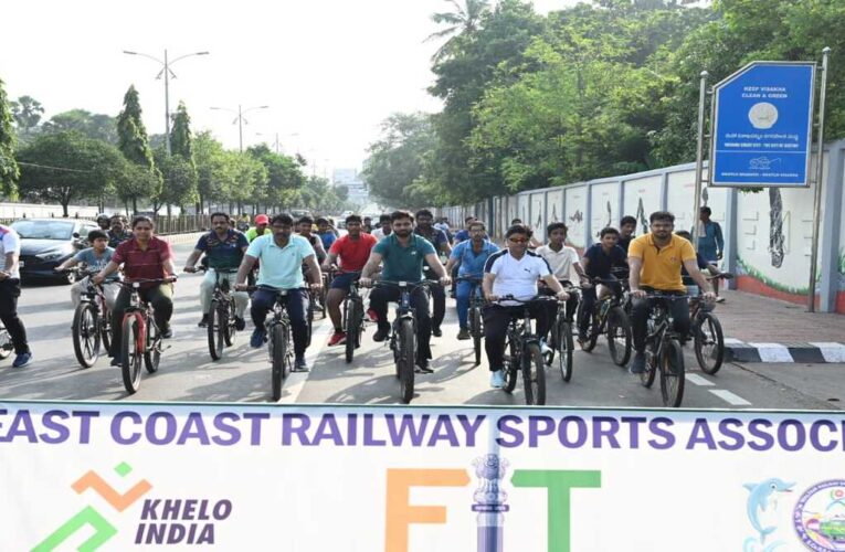 Waltair Division organises Sundays on Cycle under Fit India Movement in Visakhapatnam