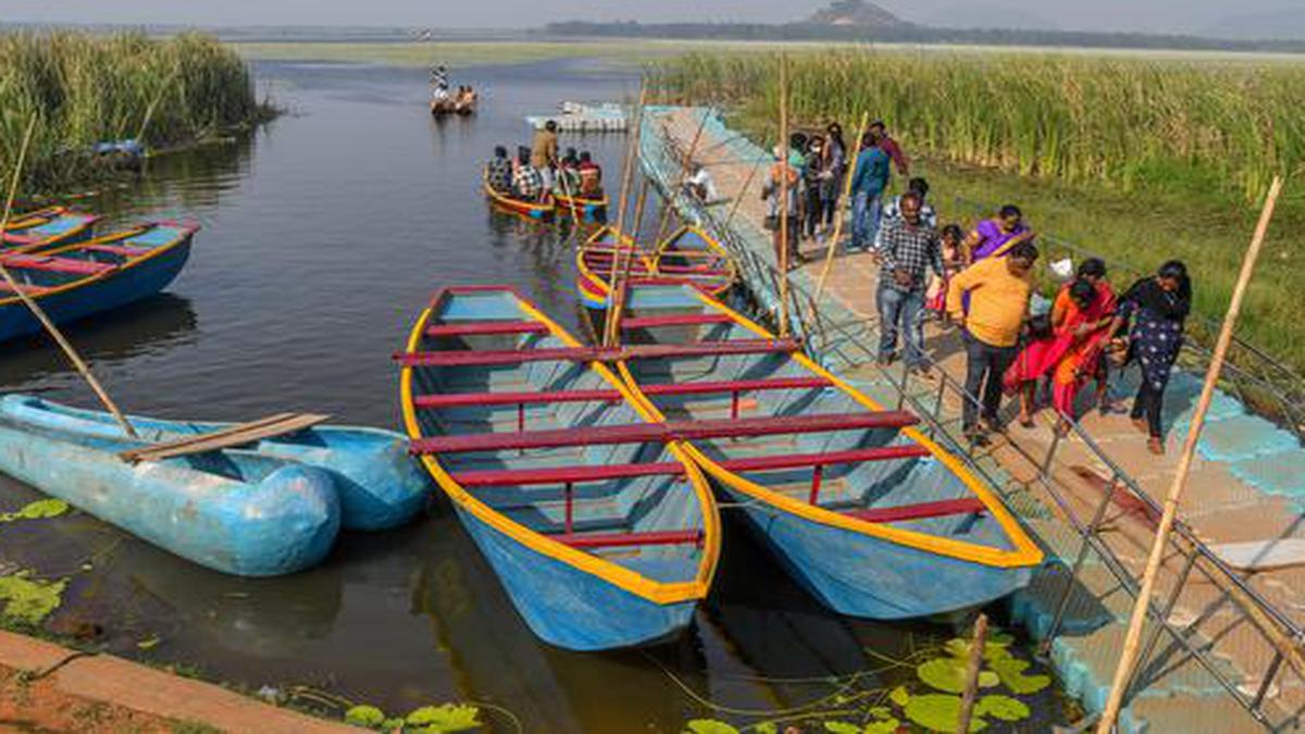 Kondakarla Aava Lake Tourism Under Scrutiny Over Mismanagement