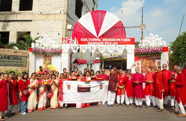 UTSAB Cultural Association Organises Prabhat Pheri for Durga Pujo Celebrations