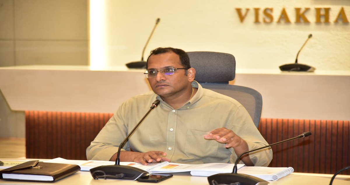 Visakhapatnam Collector calls for sectoral growth and development