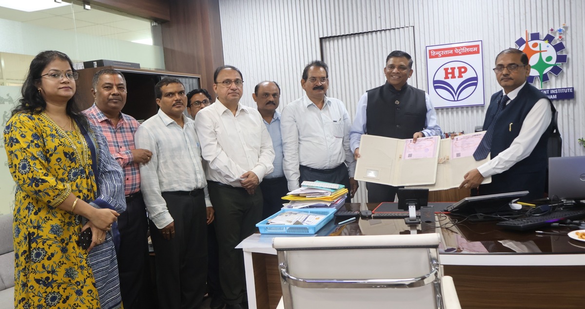 HSL Partners with SDI to Train Youth in Industrial Welding