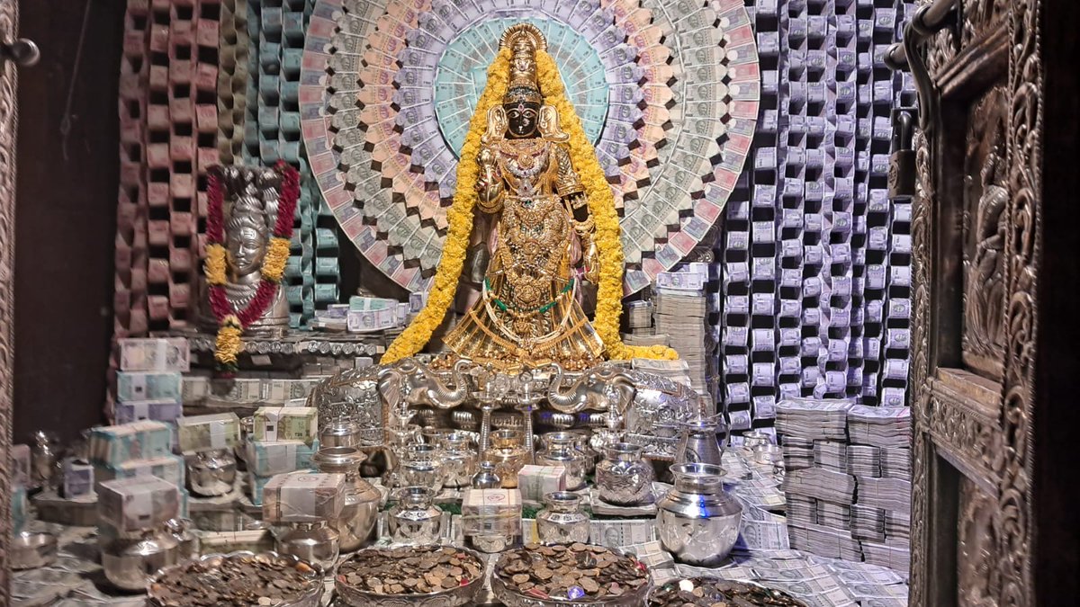 Goddess Mahalakshmi Adorned with Rs 5 Crore, Gold and Silver at Visakhapatnam Temple