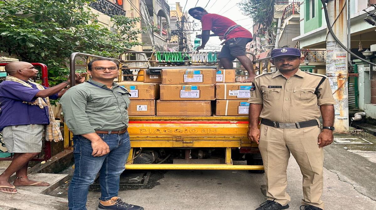 Thousands of Cold and Cough Syrups Seized in Visakhapatnam Over Unsafe Labels