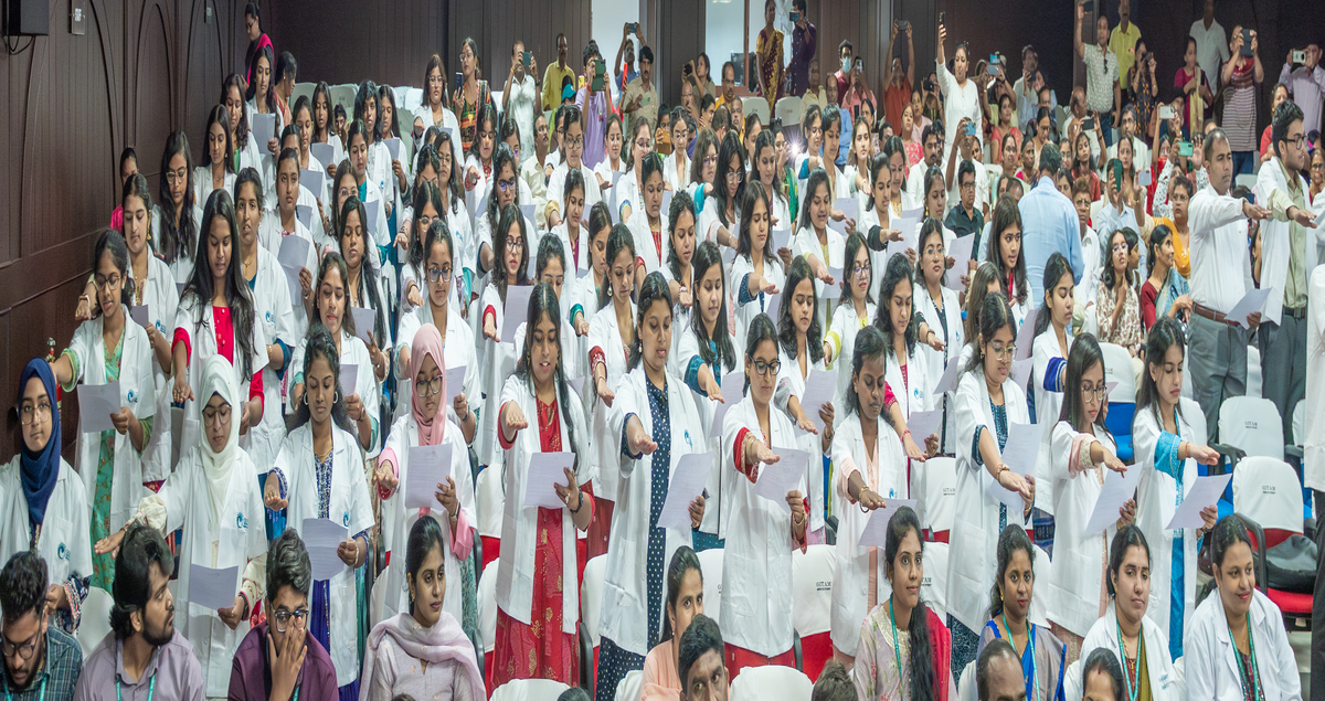 GIMSR Welcomes 2025 MBBS Batch at White Coat Ceremony