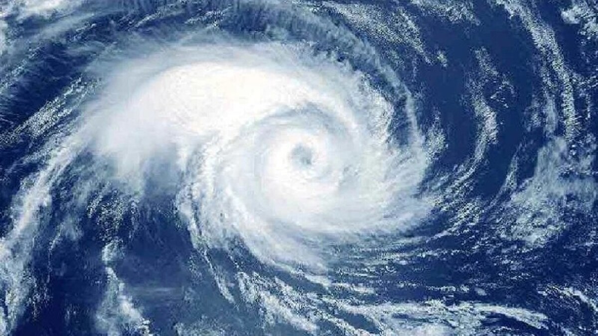Cyclone Montha to Hit Andhra Pradesh Coast on October 28