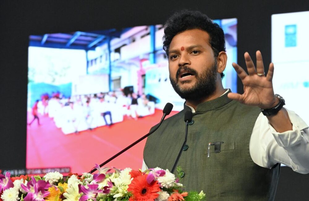 India’s Aviation Boom to Create 30,000 Pilot Jobs