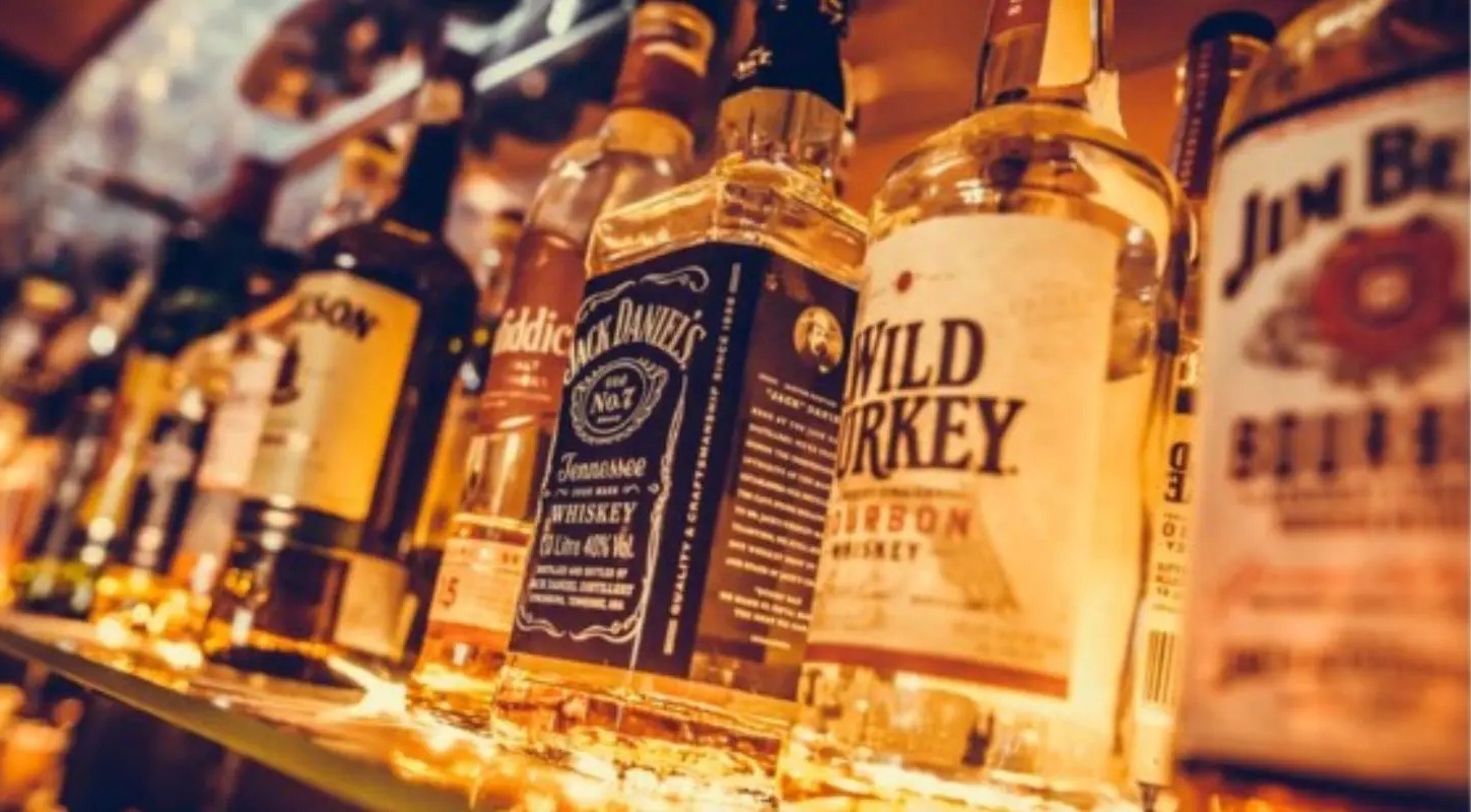 Top Officials Turn Approvers in Rs 3,500 Crore AP Liquor Scam