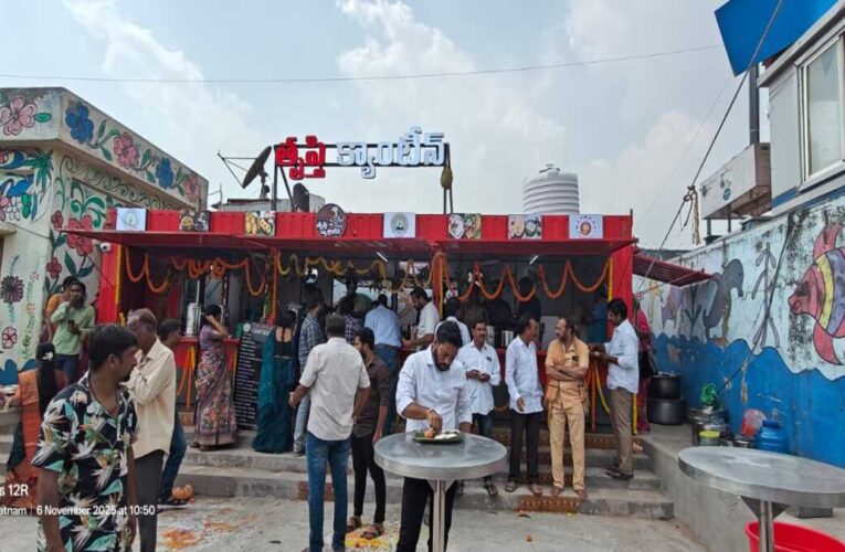 Visakhapatnam opens first ‘Thrupthi Canteen’ at RK Beach