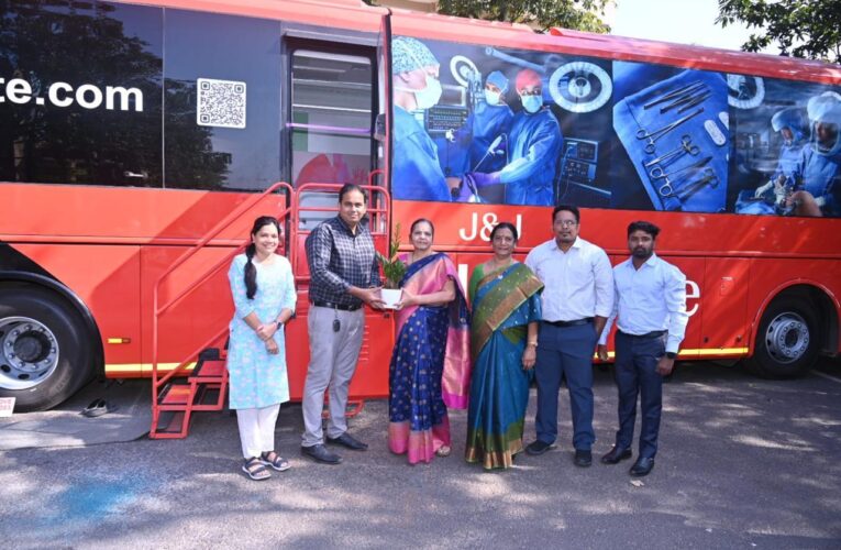 Mobile Skill Lab Begins Laparoscopic Training at AMC and KGH