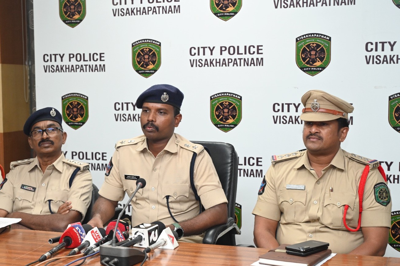 Fake doctor cheats father of ailing child of Rs 1 lakh in Visakhapatnam