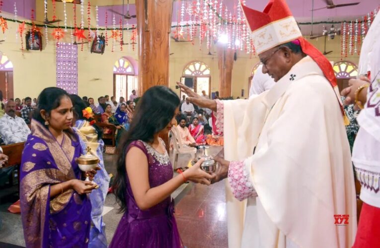 Prayer and celebration mark Christmas in Visakhapatnam