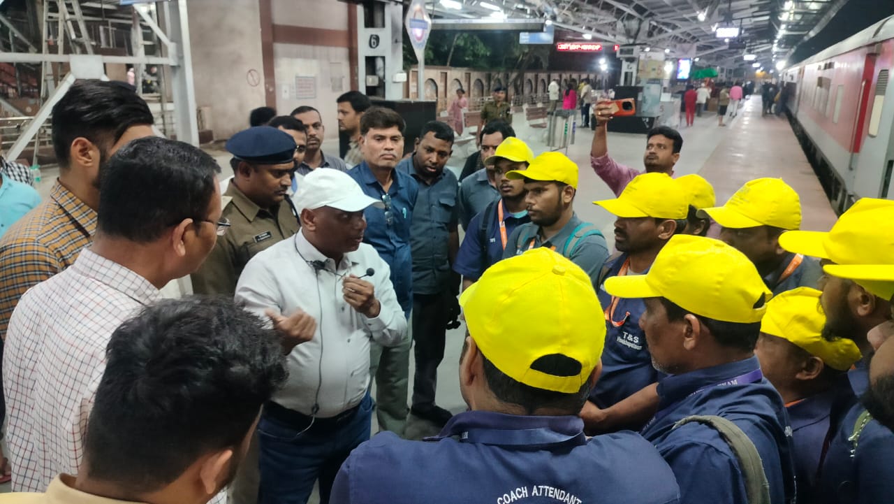 ADRM reviews train cleanliness, counsels staff