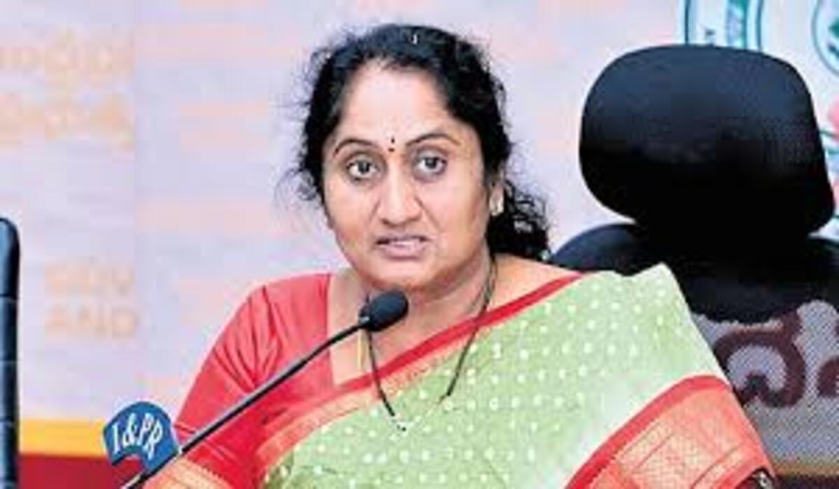 Free power for handloom, power loom weavers from April 1