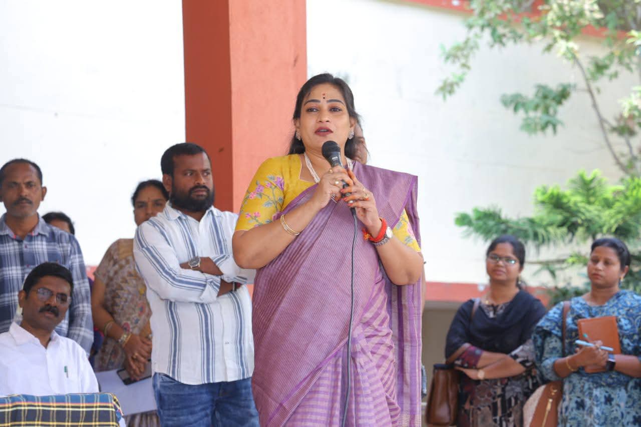 Public role vital in Swachh Andhra, says Minister Anita