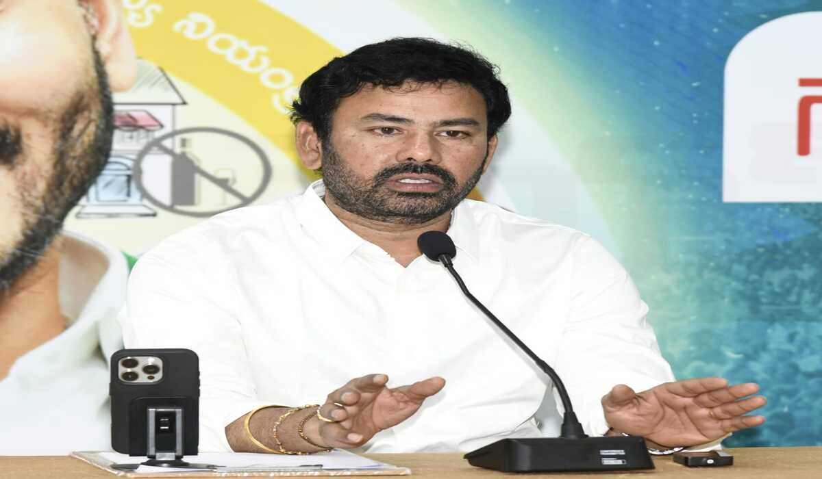 YSRCP attacks Naidu over Waltair Division reorganisation, to launch agitation