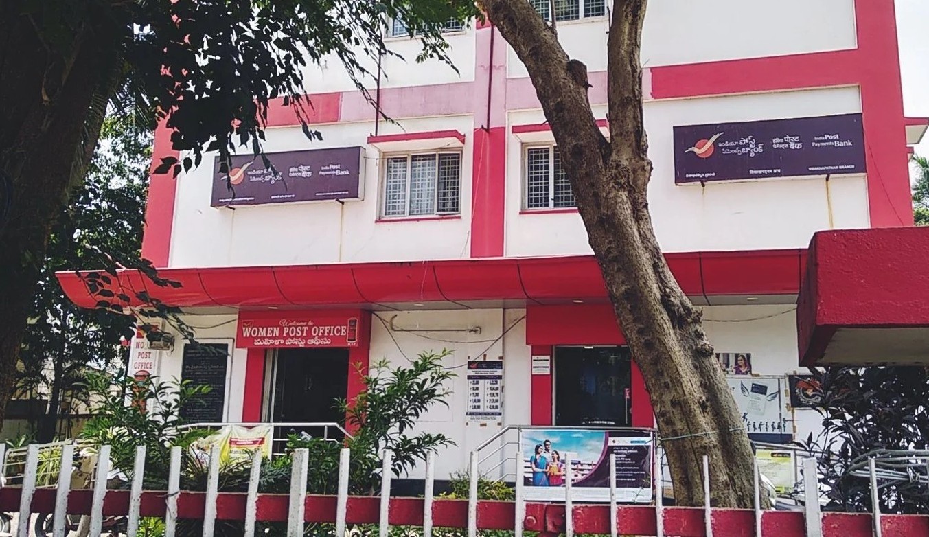 24-Hour Parcel Booking at Visakhapatnam HPO