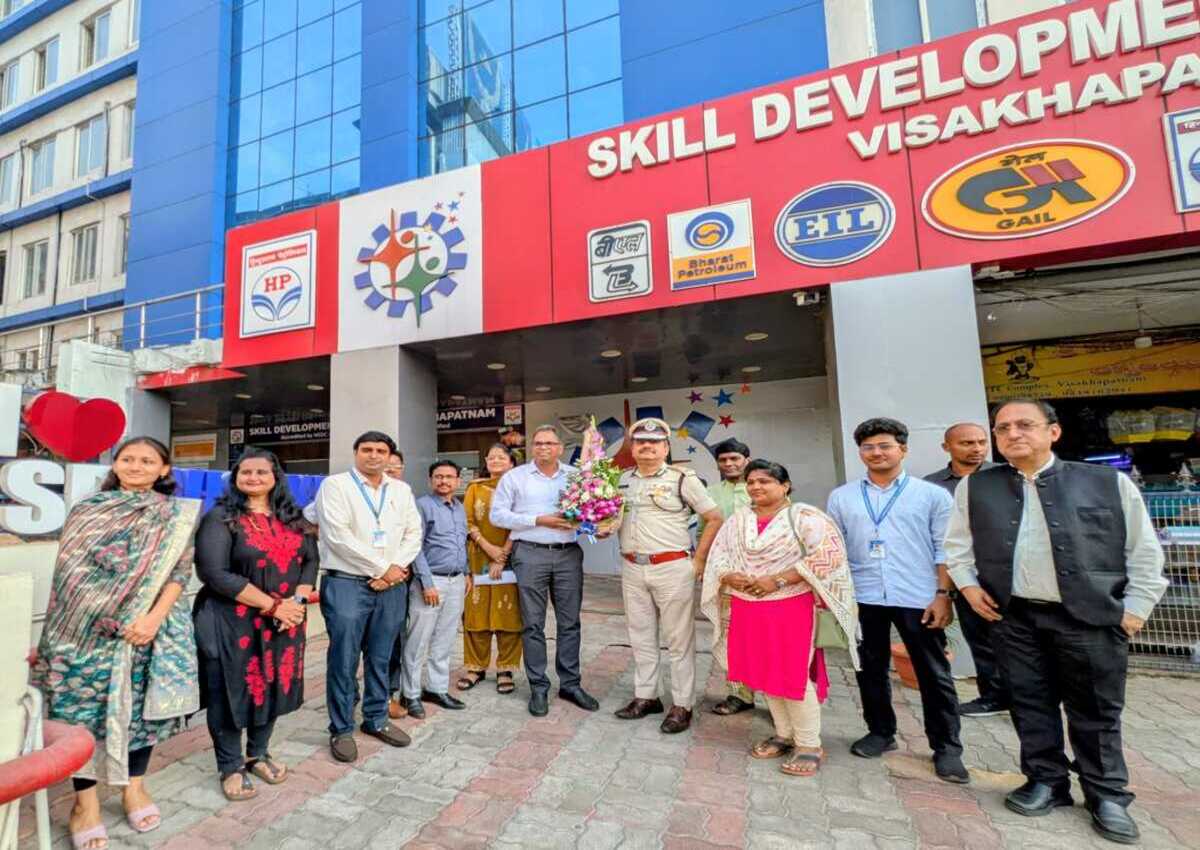 Vizag Police Lead Student Drive Against Drugs