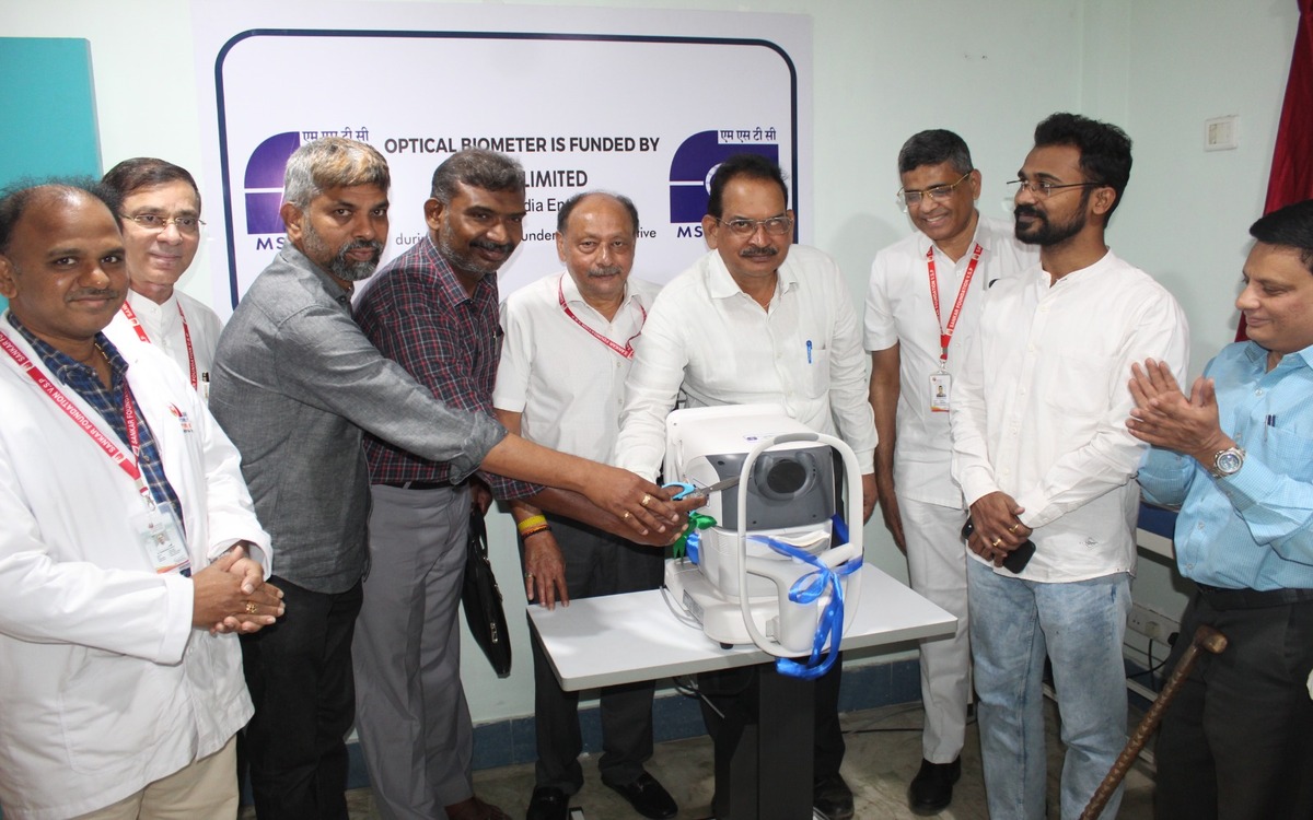 MSTC Donates Rs 31 Lakh Optical Biometry to Sankar Foundation