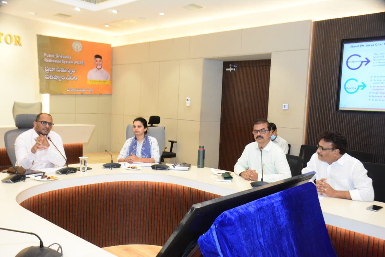 Collector pushes PM-SURYAGHAR solar scheme