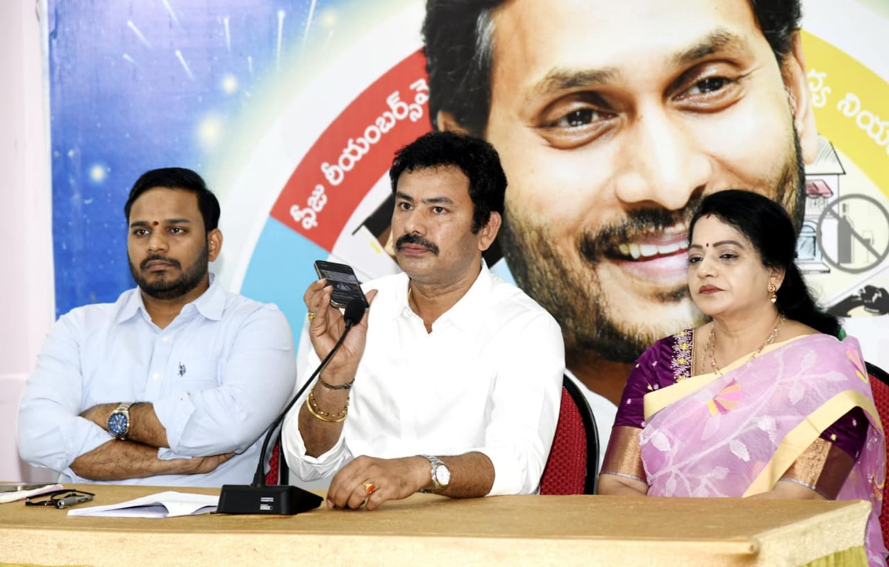 YSRCP accuses ruling alliance of politicising Tirumala issue