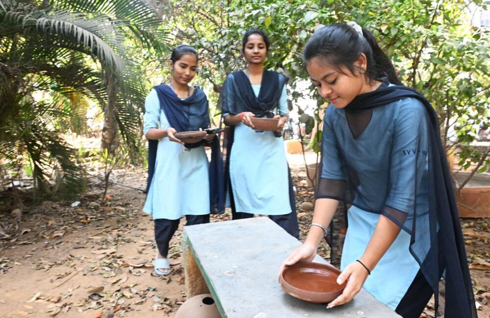 Green Climate Team Rallies to Keep Birds and Animals Hydrated