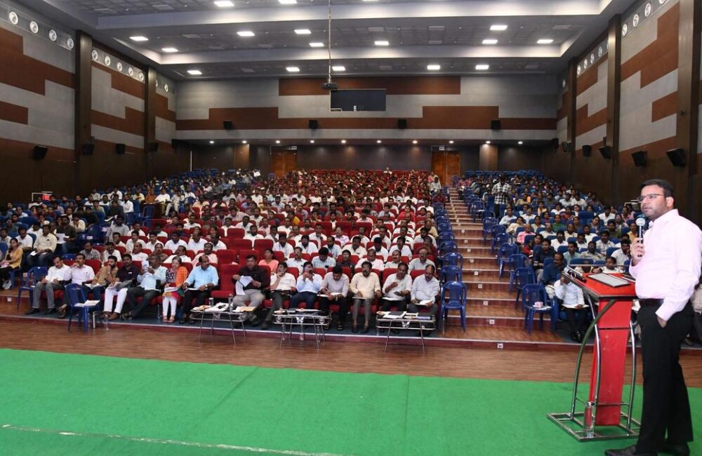 GVMC reviews preparations for Swachh Survekshan