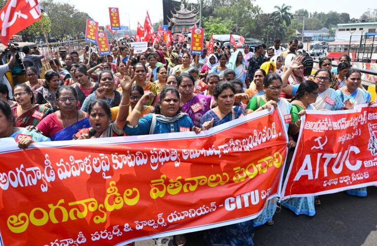 Anganwadi Workers Protest Over Unfulfilled Wage Promise