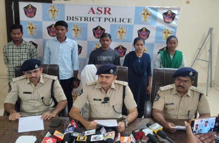 Five Maoists surrender before SP in ASR district