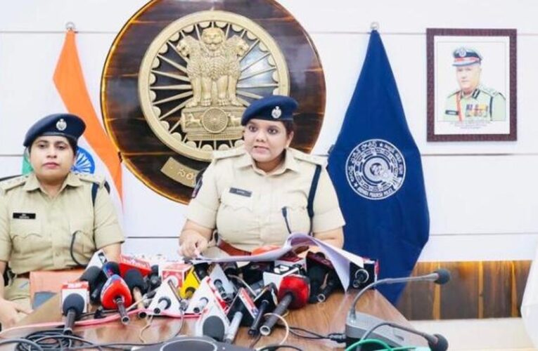 12 Held in Nellore IPL Betting Racket, ₹2.05 Lakh Cash Seized