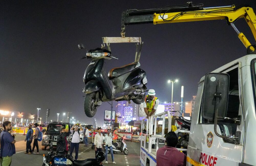 No Parking Crackdown Draws Flak Over Lack of Facilities