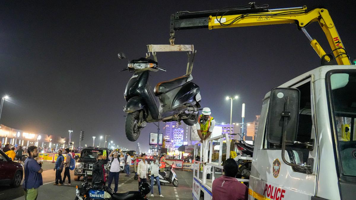 No Parking Crackdown Draws Flak Over Lack of Facilities