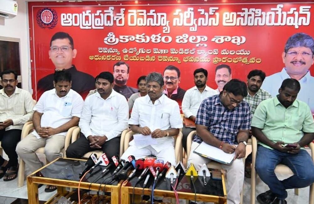 Fill 350 Tahsildar Posts Immediately: Revenue Association