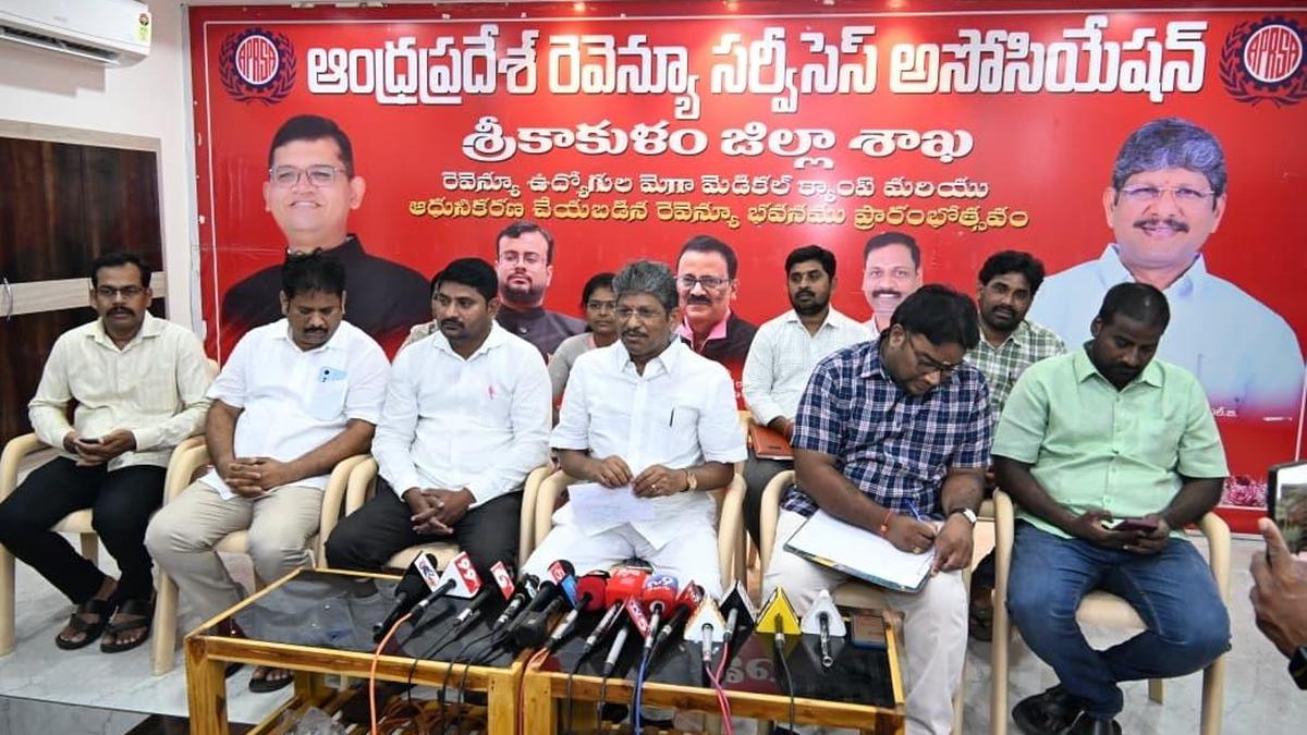 Fill 350 Tahsildar Posts Immediately: Revenue Association