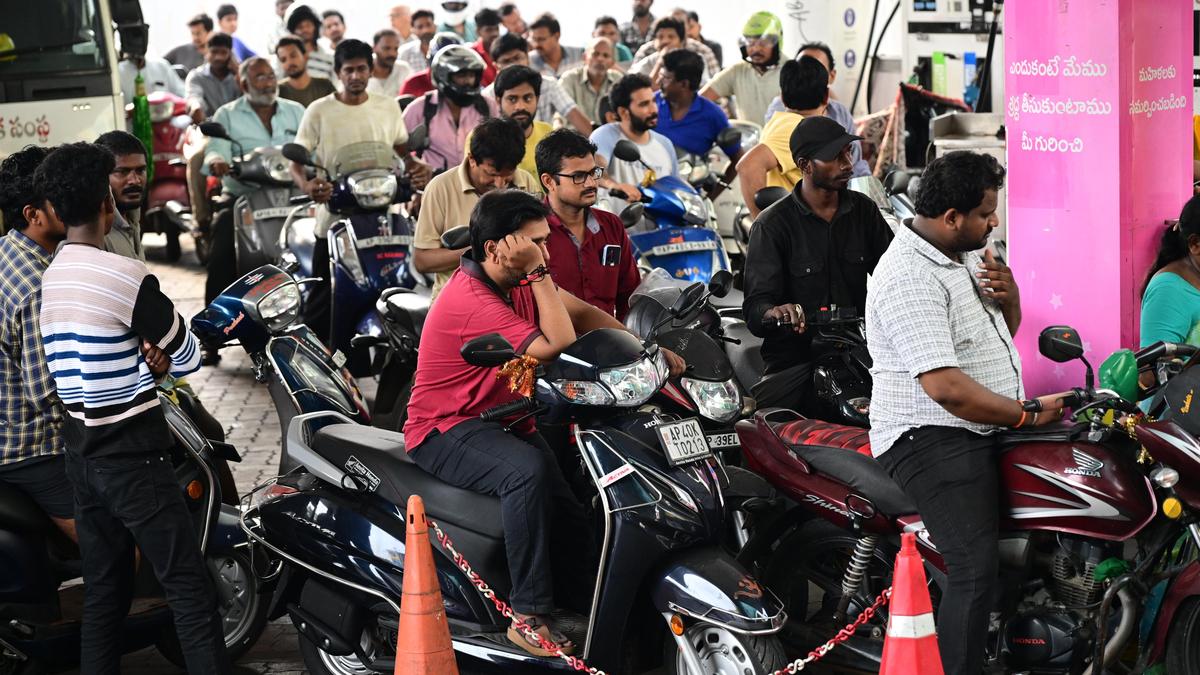 Rush at fuel stations amid shortage fears causes long queues