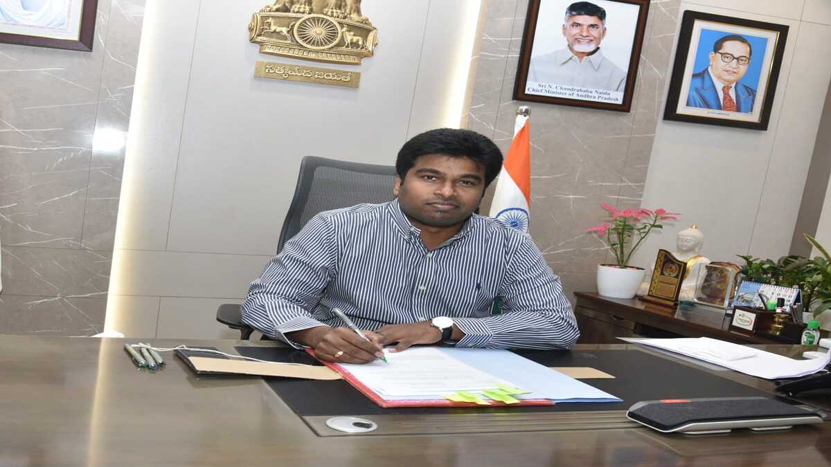 Muttimbaku Abhishikth Kishore assumes charge as Visakhapatnam Collector