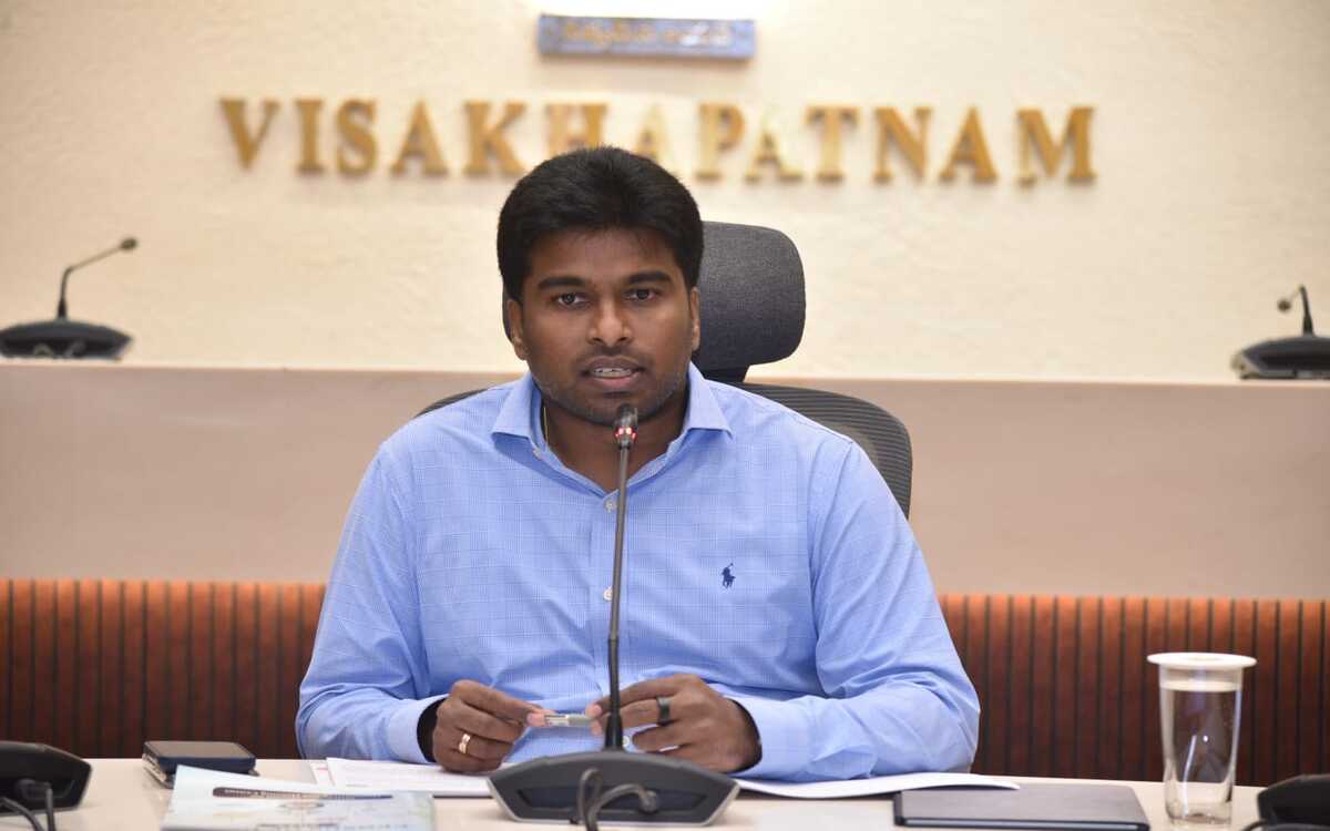 Collector calls for faster self-enumeration ahead of Census-2027