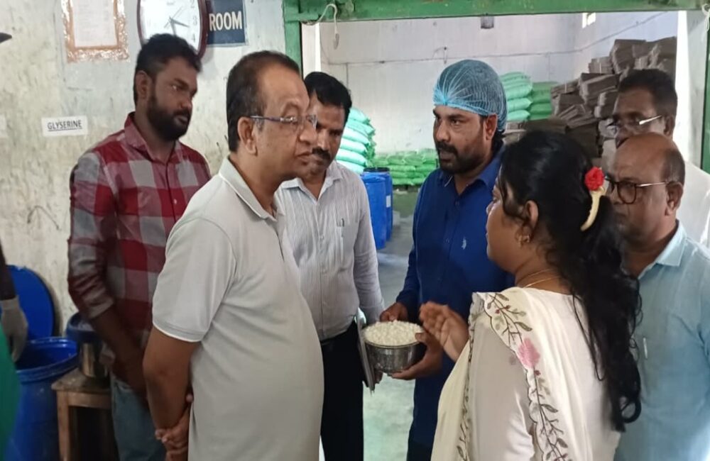 Tribal Welfare Secretary reviews GCC, seeks retail expansion