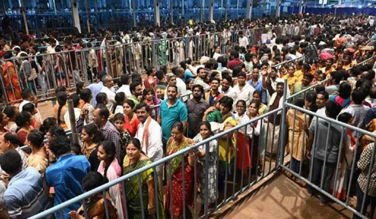 Simhachalam Chandanotsavam draws huge turnout