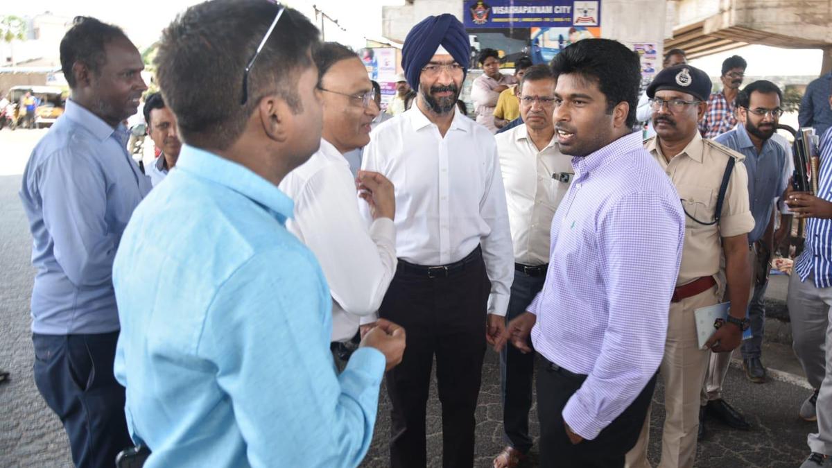 Collector sets June deadline for Bhogapuram airport road works