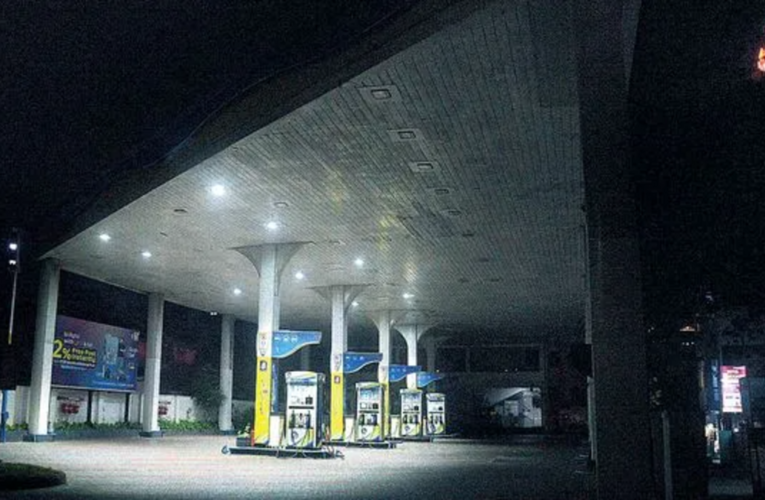 Petrol bunks in Visakhapatnam shut early ahead of fuel price revision