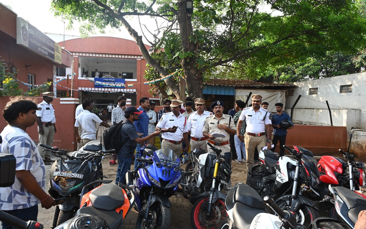 City cops crack down on illegal bike racing gangs, seize 15 motorcycles
