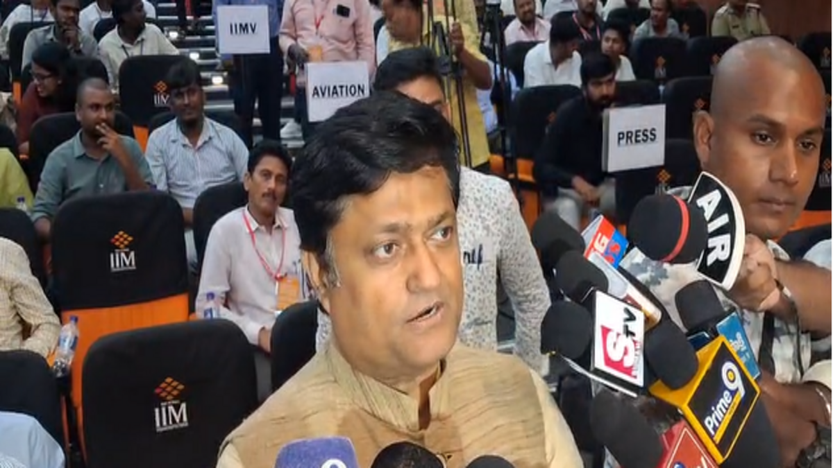 190 Youth Receive Appointment Letters at Rozgar Mela