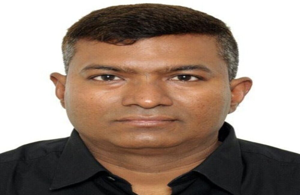 Y. Balaji Kiran assumes additional charge as South Coast Railway CPRO