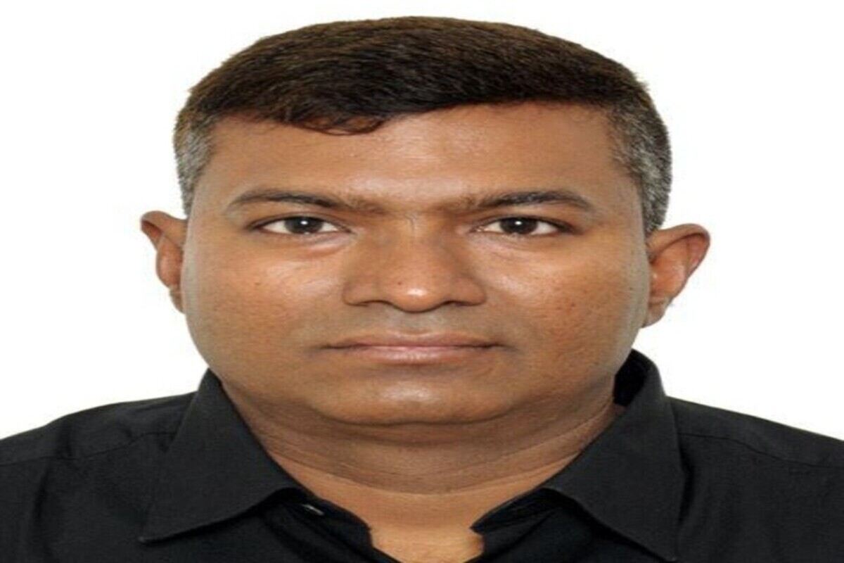 Y. Balaji Kiran assumes additional charge as South Coast Railway CPRO
