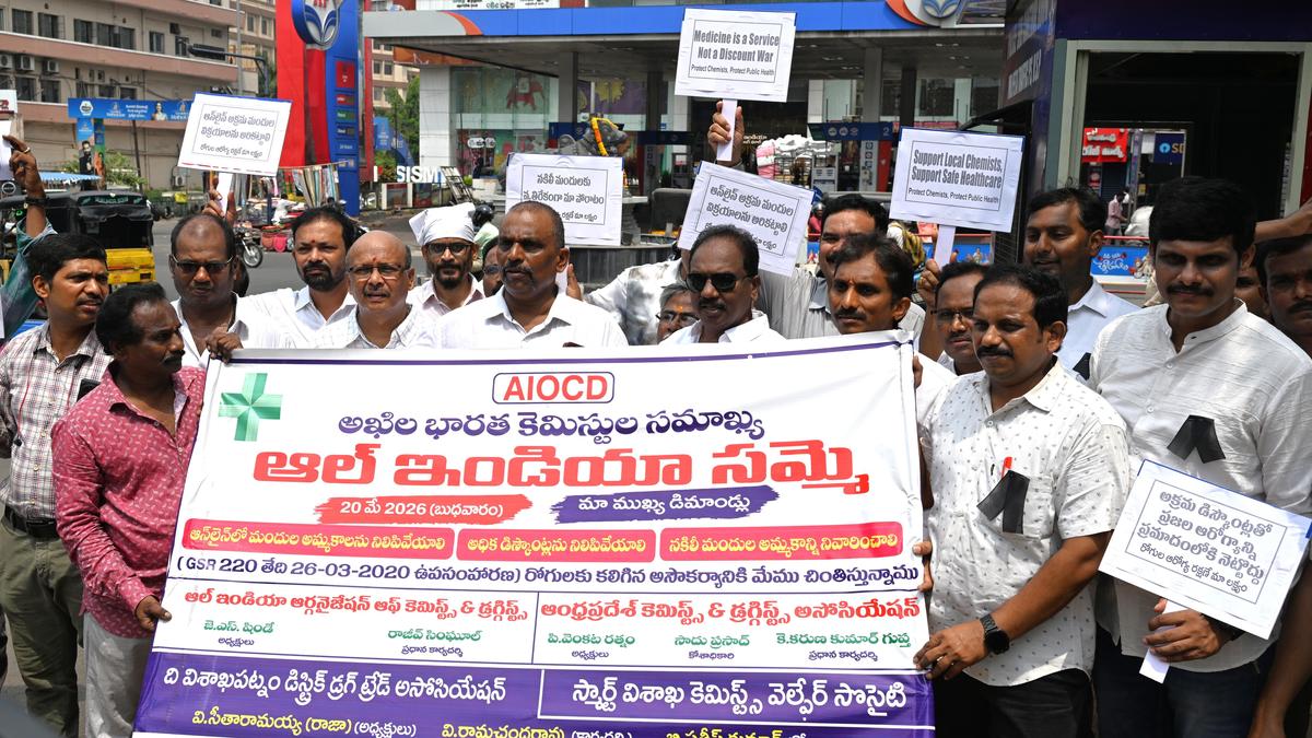 Vizag chemists shut shops, protest e-pharmacy norms