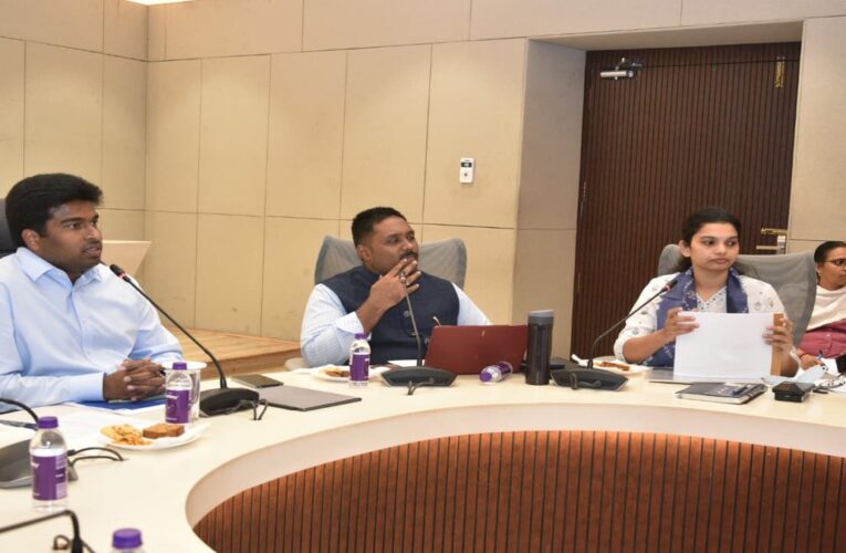 Collector stresses coordinated push for investments in district
