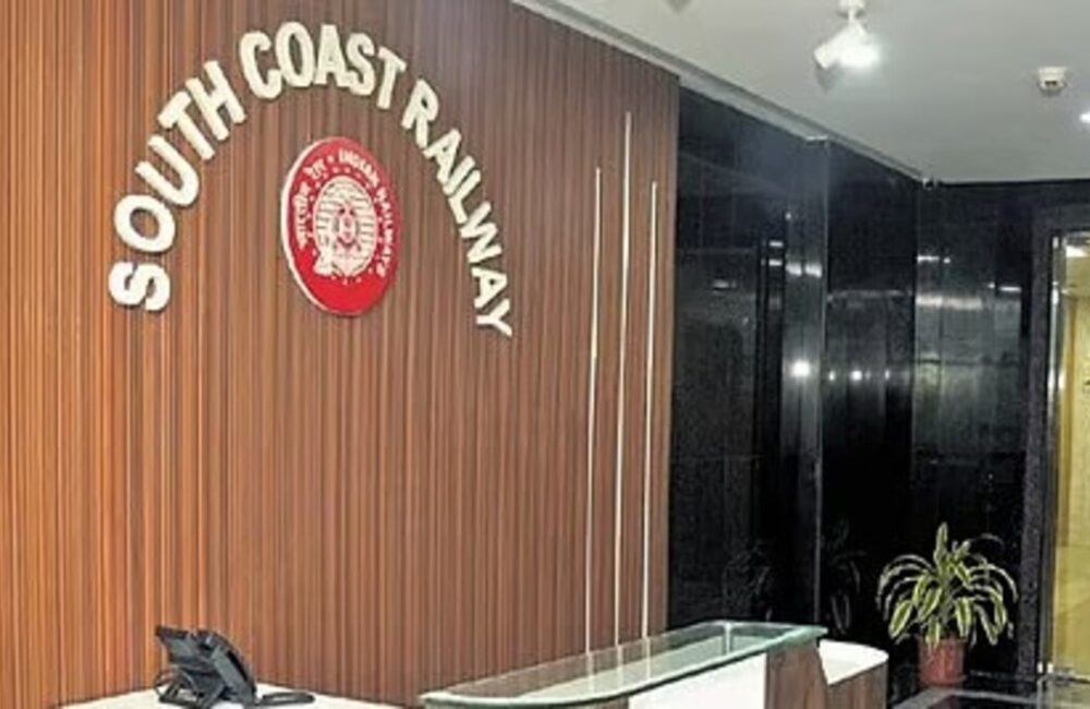 Delay in staff transfers slows preparations for South Coast Railway Zone