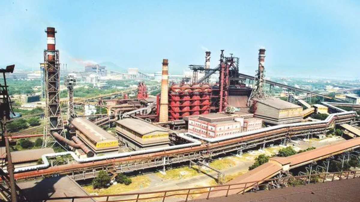 Visakhapatnam Steel Plant bleeds ₹30 crore daily as coke crisis deepens