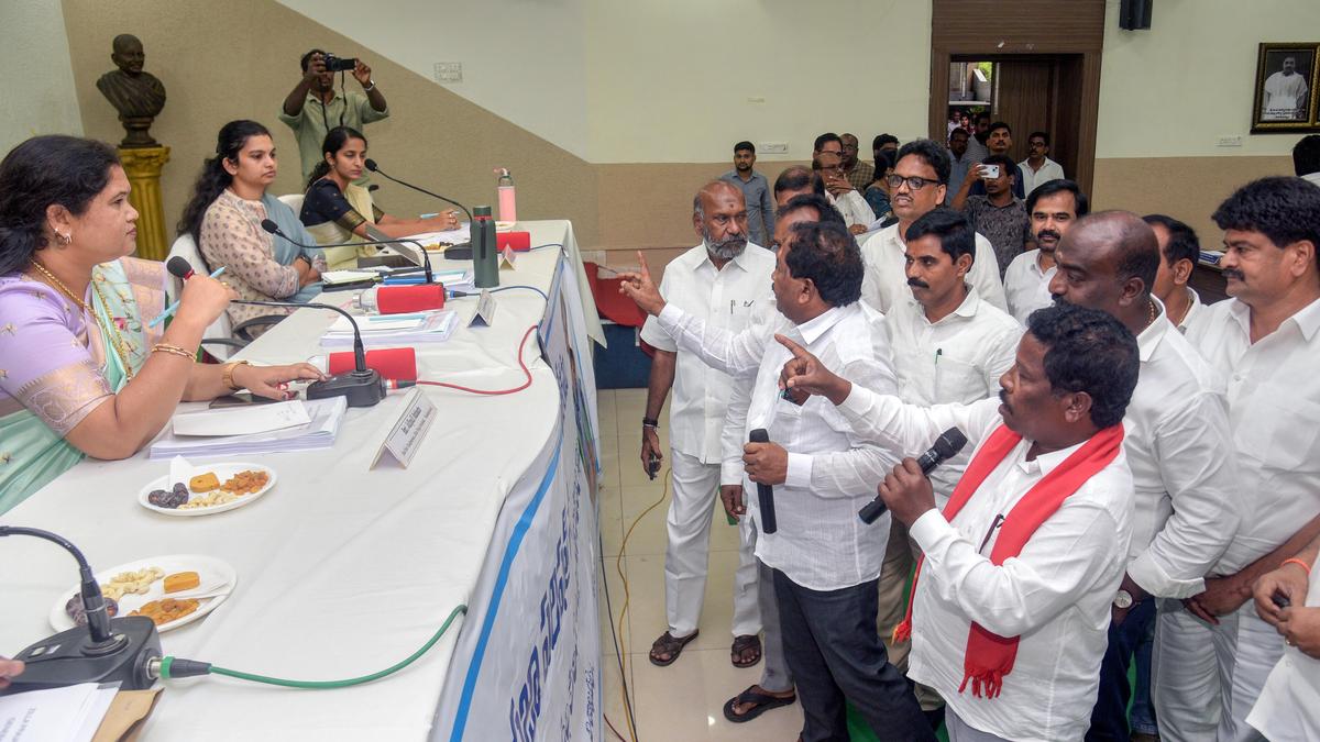 Bauxite mining allegations disrupt Anakapalli ZP meeting